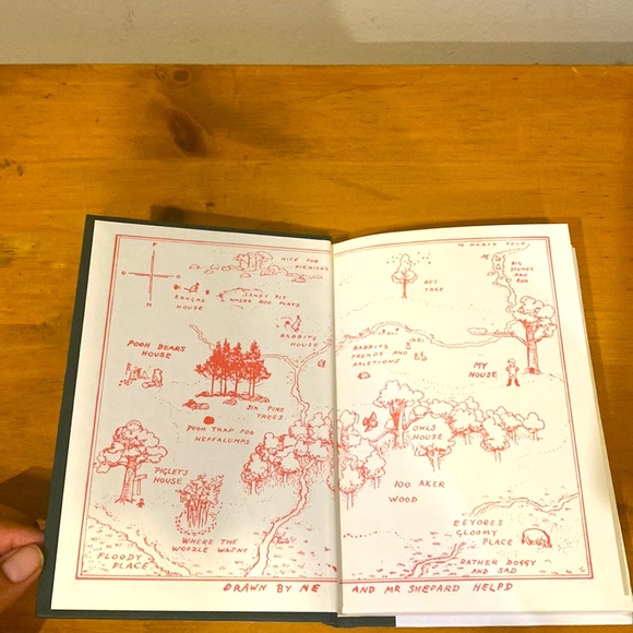 Winnie the Pooh Hardcover Book by A.A.Milne Illustrated by Ernest Shepard - Picture 3 of 7